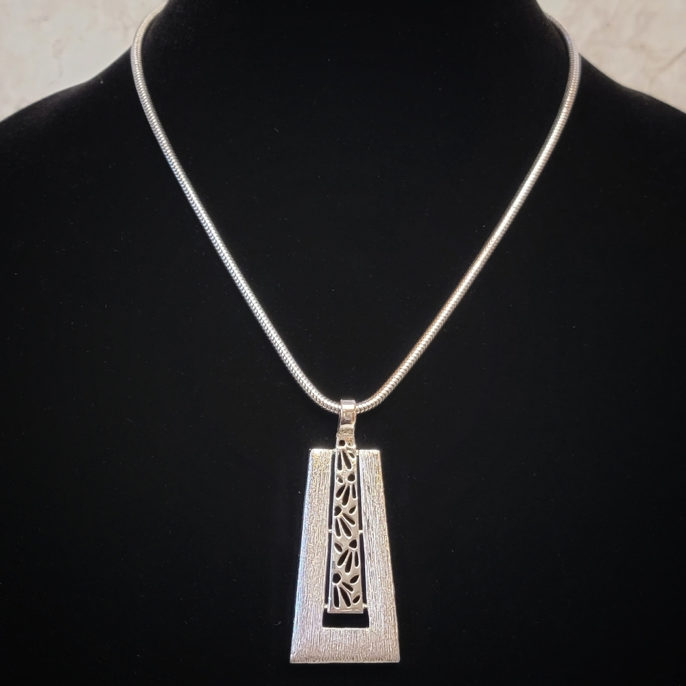 Silver Tone Open Work Statement Necklace 18" Geometric Snake Chain‎ Modern Gift